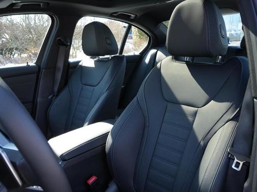 2026 BMW 330 xDrive NA