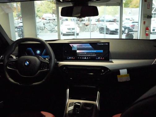 2025 BMW 330 i xDrive