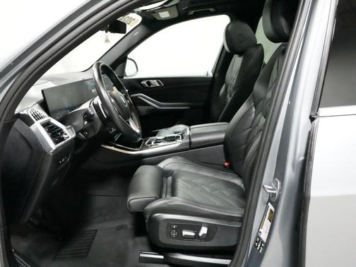 Skyscraper Grey Metallic 2025 BMW X5 xDrive40i
