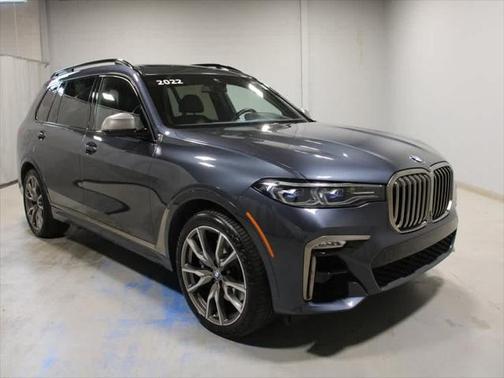 2022 BMW X7 M50i