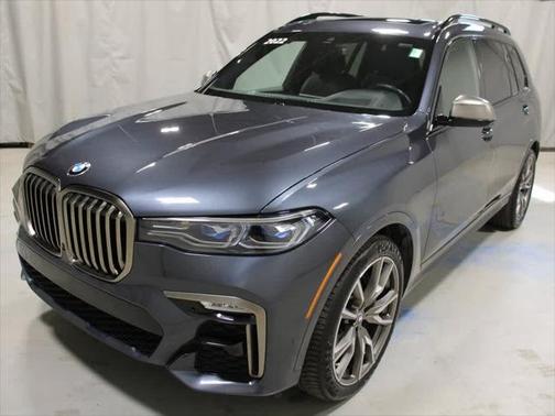 2022 BMW X7 M50i