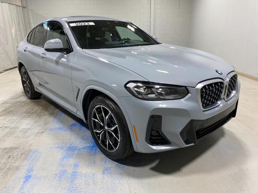 2023 BMW X4 xDrive30i