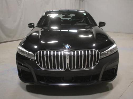 2022 BMW 750 i xDrive