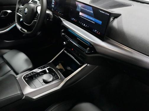 Mineral White Metallic 2025 BMW 330 xDrive