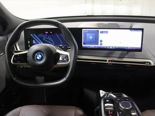 2025 BMW iX xDrive50