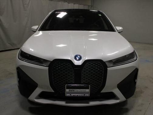 2025 BMW iX xDrive50