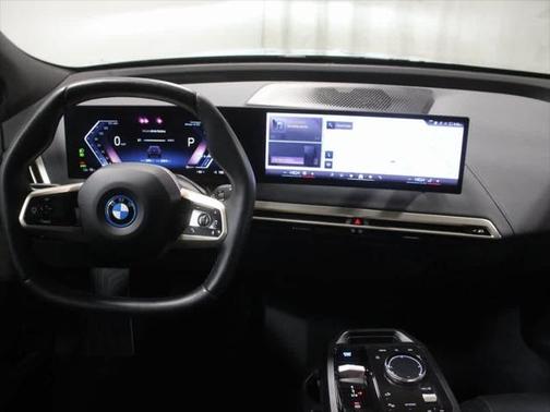 2025 BMW iX xDrive50