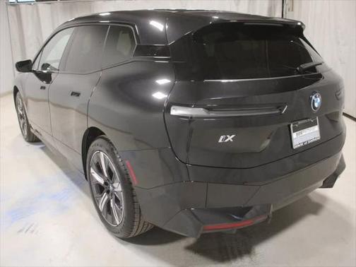 2025 BMW iX xDrive50