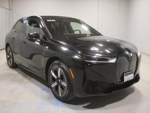 2025 BMW iX xDrive50