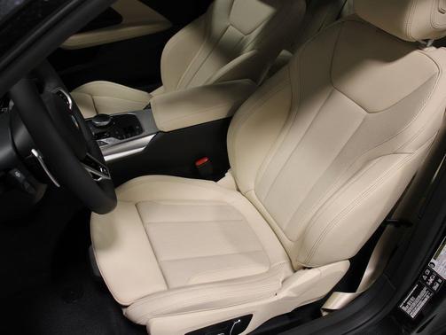 2025 BMW 230 i xDrive