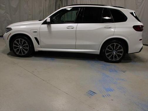 2022 BMW X5 PHEV xDrive45e