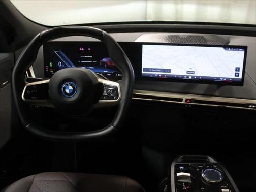 2025 BMW iX xDrive50