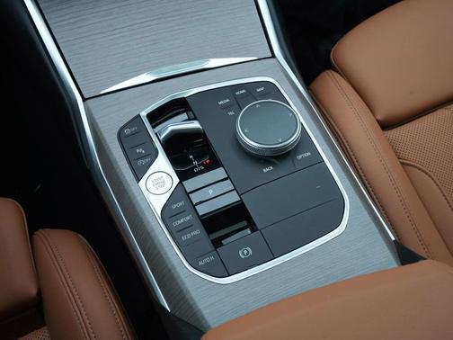 2025 BMW 330 xDrive