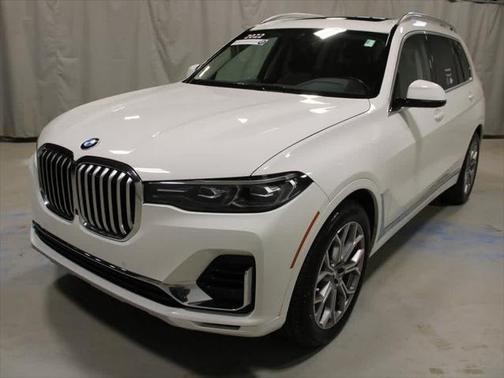 2022 BMW X7