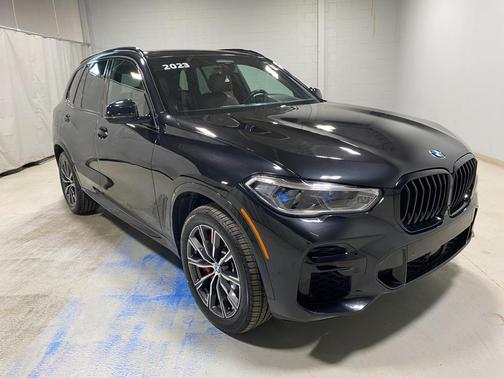 2023 BMW X5 M50i