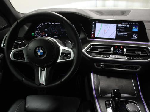 2022 BMW X5 M50i
