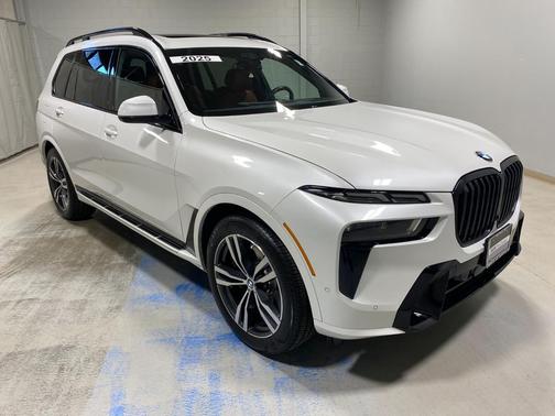2025 BMW X7 xDrive40i