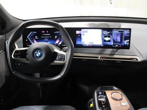2022 BMW iX xDrive50