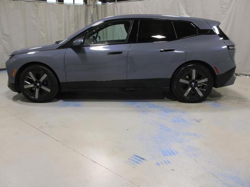 2022 BMW iX xDrive50