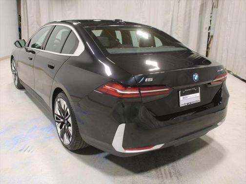 2025 BMW i5 xDrive40