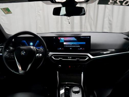 2023 BMW 330 330i