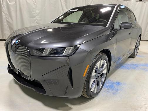 2026 BMW iX xDrive45