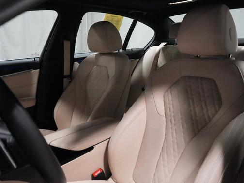 2023 BMW 530 i xDrive