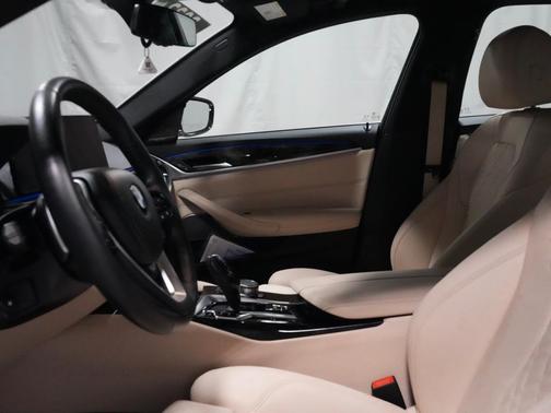 2023 BMW 530 i xDrive