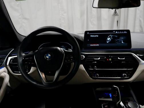 2023 BMW 540 i xDrive