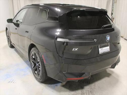 2025 BMW iX xDrive50