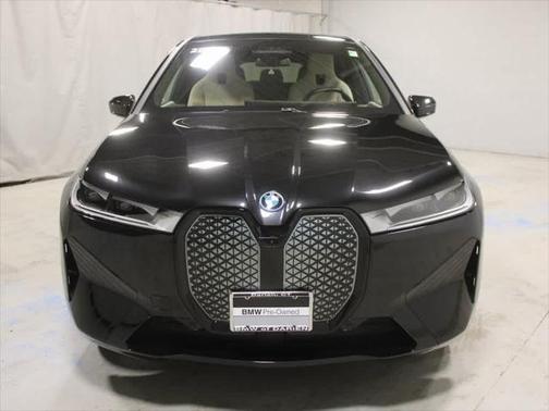 2025 BMW iX xDrive50