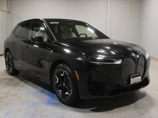 2025 BMW iX xDrive50