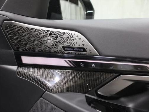 2026 BMW 550e 550e xDrive