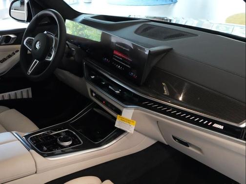 Carbon Black Metallic 2026 BMW X5 M60i