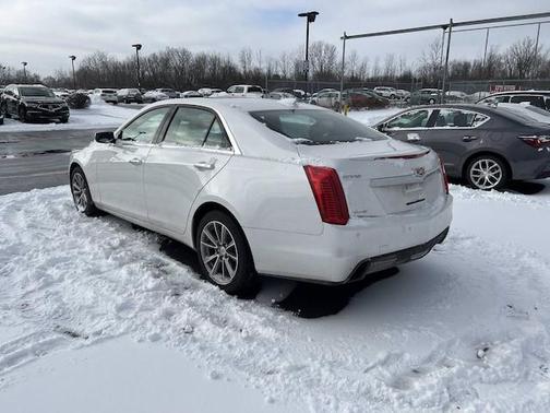 Photo 3 of 5 of 2017 Cadillac CTS 2.0L Turbo Luxury