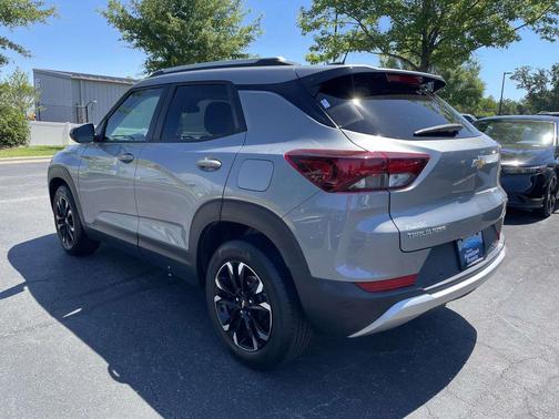 Sterling Gray Metallic 2023 Chevrolet Trailblazer LT