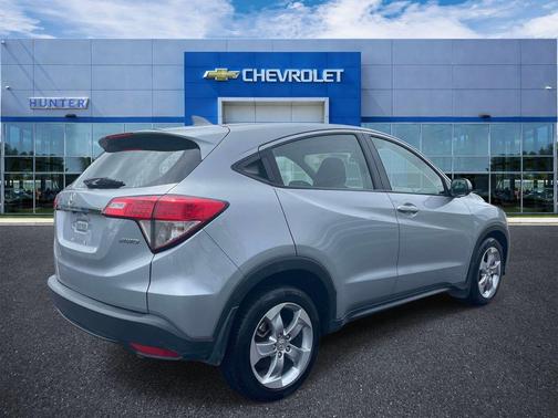 Lunar Silver Metallic 2021 Honda HR-V LX