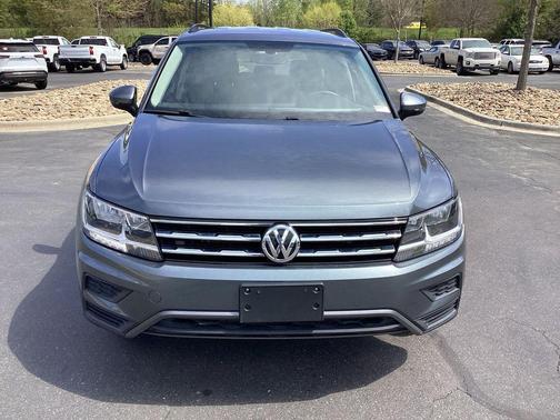 Platinum Gray Metallic 2021 Volkswagen Tiguan 2.0T SE 4MOTION