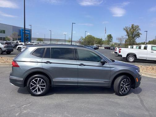 2021 Volkswagen Tiguan 2.0T SE 4MOTION