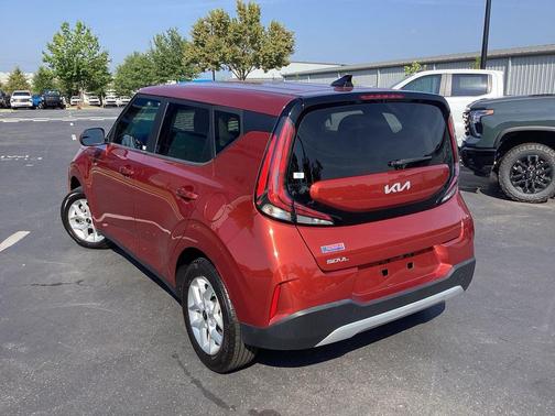 2024 Kia Soul LX