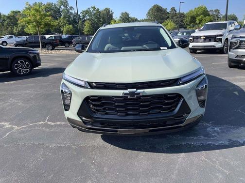 Cacti Green 2026 Chevrolet Trax FWD ACTIV