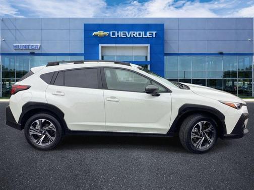 Crystal White Pearl 2025 Subaru Crosstrek Premium