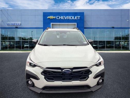 Crystal White Pearl 2025 Subaru Crosstrek Premium