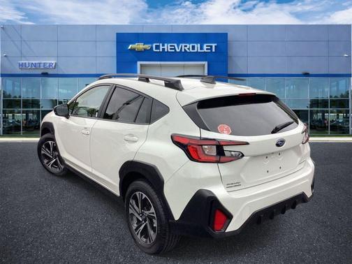 Crystal White Pearl 2025 Subaru Crosstrek Premium