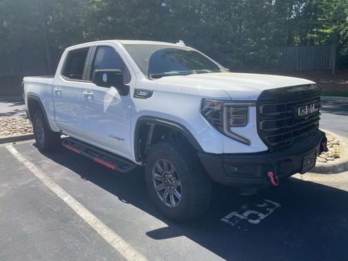 Summit White 2024 GMC Sierra 1500 AT4X