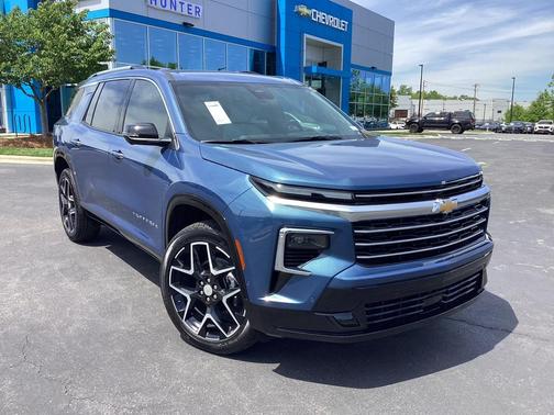 Lakeshore Blue Metallic 2026 Chevrolet Traverse High Country