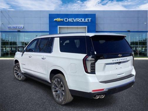 Polar White Tricoat 2026 Chevrolet Suburban High Country, 4WD