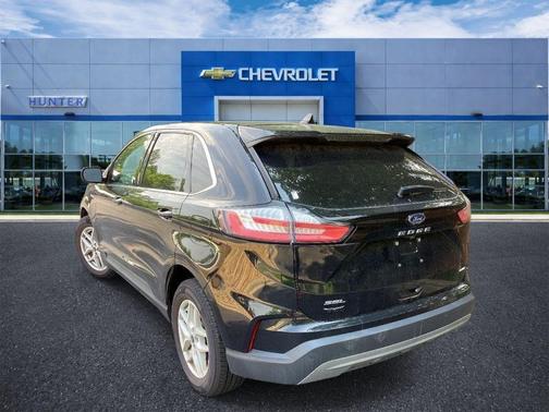Agate Black Metallic 2022 Ford Edge SEL