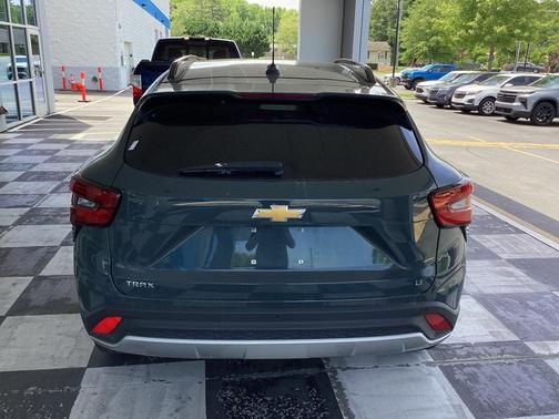 Cypress Gray 2025 Chevrolet Trax LT