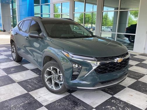 Cypress Gray 2025 Chevrolet Trax LT